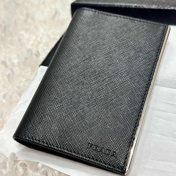 New Prada Saffiano Black (Nero) leather wallet with metal edges (SOLD) - Picture 5 of 7